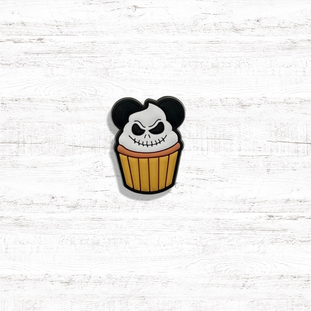 👟(6/$15) New Disney Shoe Charms for Crocs Croc Charms! Halloween Charm Foodie